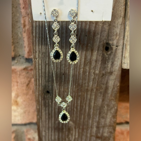 MONET, Earring/Necklace Set. Black, Silver and Cubic Zirconia Rhinestones. - Picture 2 of 10